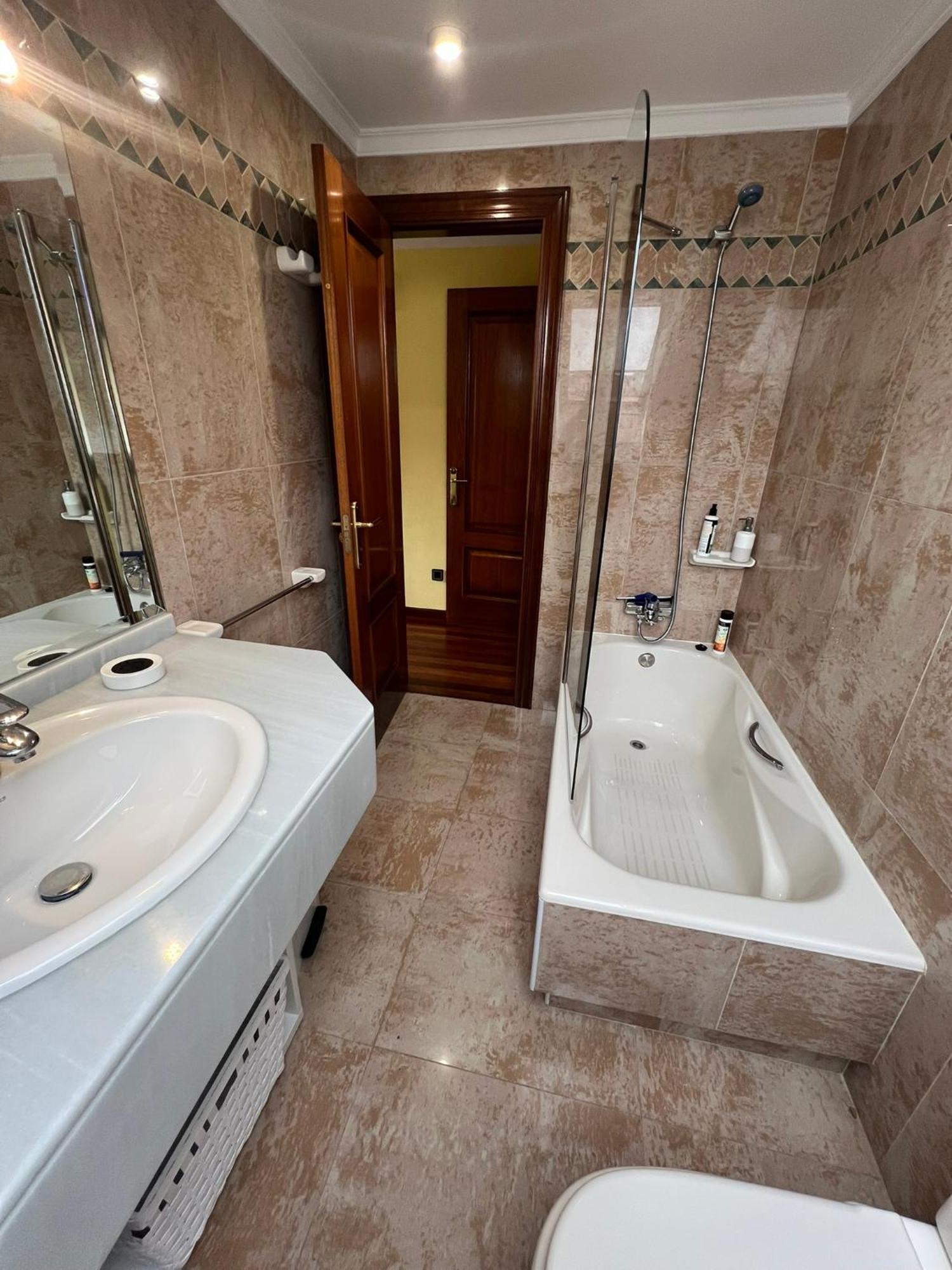 Gestiona2R- Casa Grande En El Centro De Llanes Villa Екстериор снимка