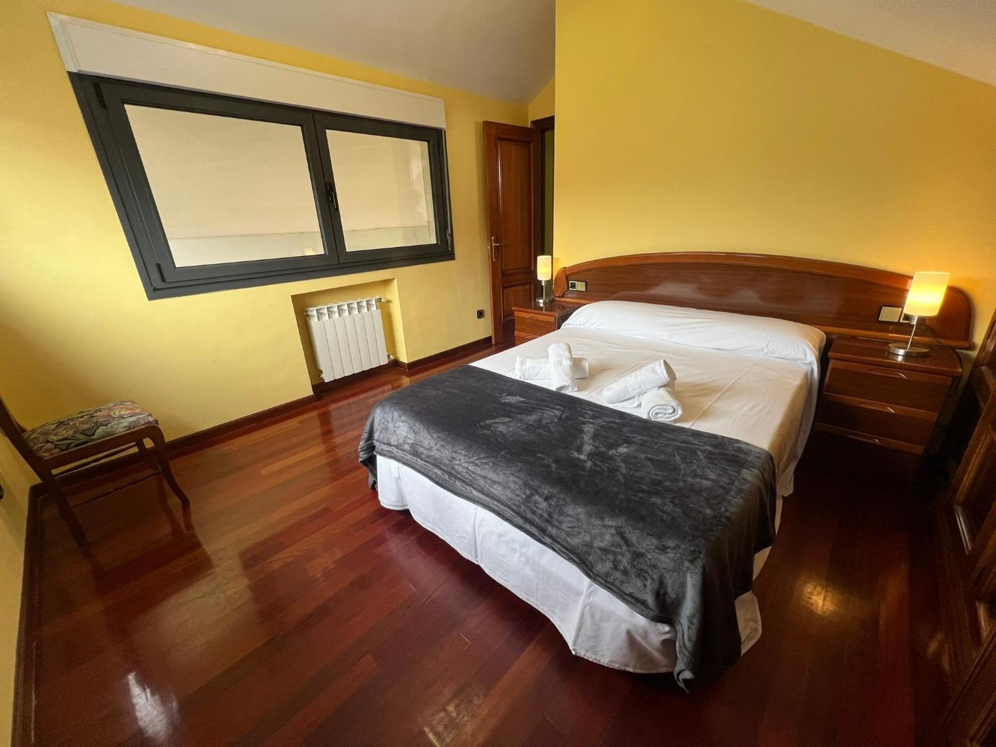 Gestiona2R- Casa Grande En El Centro De Llanes Villa Екстериор снимка